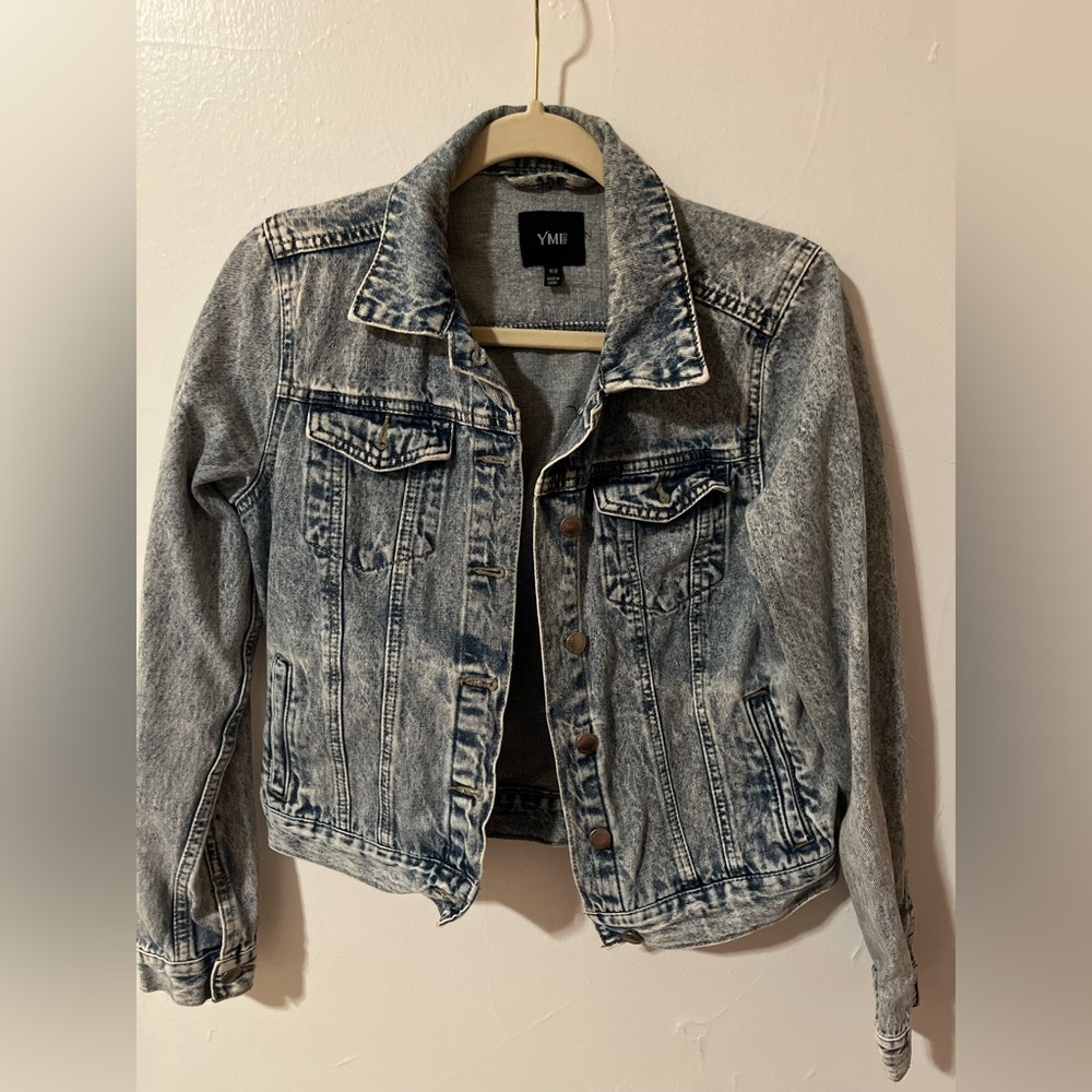 Classic Denim Jean Trucker Jacket Size M